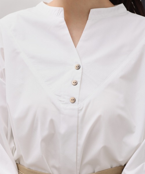 Chez toi（シェトワ）の「スリットネック袖バルーンブラウス（シャツ/ブラウス・レディース・オフホワイト/ネイビー/アイボリー/グリーン・FREE）」の17枚目の写真