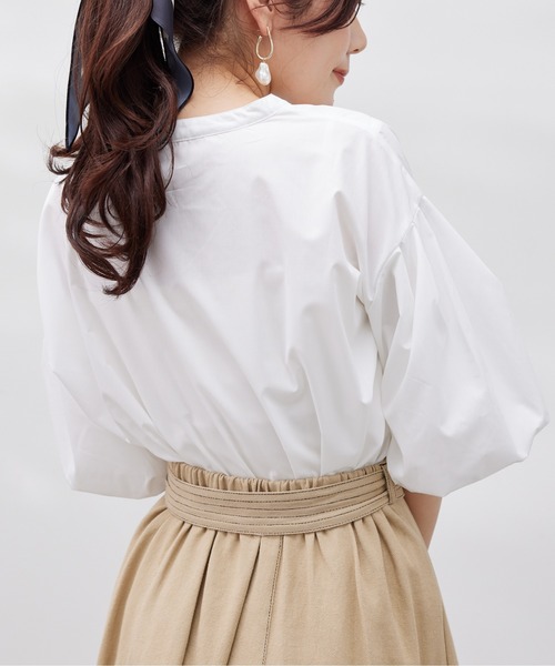 Chez toi（シェトワ）の「スリットネック袖バルーンブラウス（シャツ/ブラウス・レディース・オフホワイト/ネイビー/アイボリー/グリーン・FREE）」の16枚目の写真