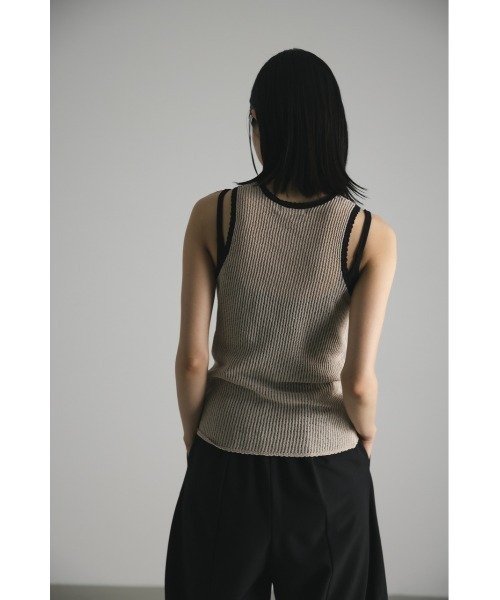 STYLEMIXER（スタイルミキサー）の「バイカラーシアークロシェニットタンク（タンクトップ・レディース・グリーン/ネイビー/ベージュ・FREE）」の9枚目の写真