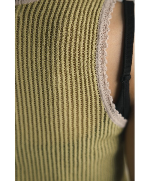 STYLEMIXER（スタイルミキサー）の「バイカラーシアークロシェニットタンク（タンクトップ・レディース・グリーン/ネイビー/ベージュ・FREE）」の5枚目の写真