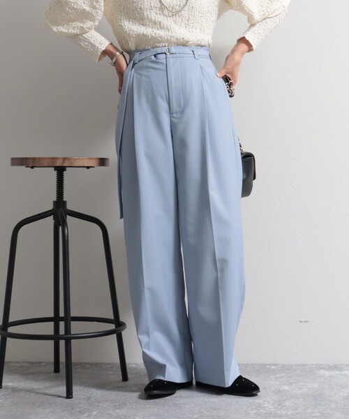 fredy emue(フレディエミュ)の「ベルト付きタックパンツ(スラックス・レディース・サックスブルー/ブラック/ベージュ・36/38)」の10枚目の写真