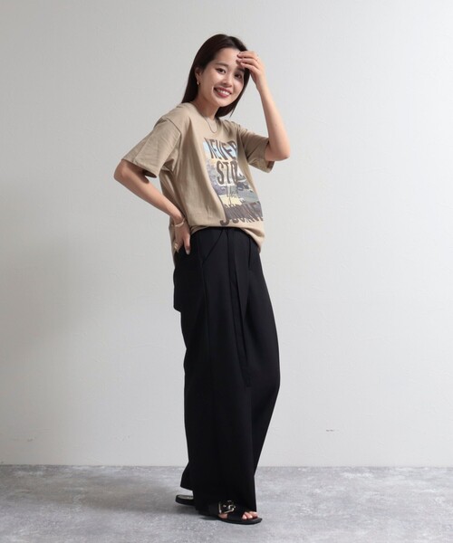 fredy emue(フレディエミュ)の「ベルト付きタックパンツ(スラックス・レディース・サックスブルー/ブラック/ベージュ・36/38)」の22枚目の写真