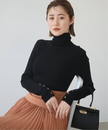 ReMIT（レミット）の「袖ボタンリブタートルニット（ニット/セーター）」
