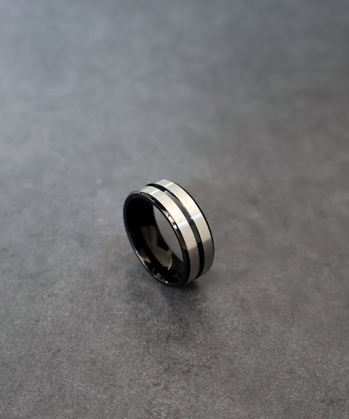 4INT.（フォイント）の「ブラックライン リング / サージカルステンレス316L (金属アレルギー対応)（リング・メンズ・B/C/A/D・18号/16号）」の3枚目の写真