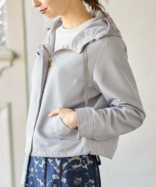 tocco closet(トッコ クローゼット)の「フードフラワーレース付きマウンテンパーカー(ブルゾン・レディース・ブラック/グレー系その他/ピンクベージュ/グレイッシュベージュ・M)」の20枚目の写真