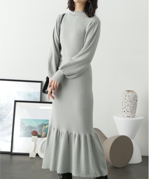 FREE'S MART（フリーズマート）の「ウォームストレッチバックパールボタンニットワンピース（ワンピース・レディース・ライトグリーン/ピンクベージュ/スミクロ・SMALL/MEDIUM）」の10枚目の写真