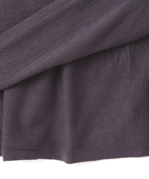 FREE'S MART（フリーズマート）の「ウォームストレッチバックパールボタンニットワンピース（ワンピース・レディース・ライトグリーン/ピンクベージュ/スミクロ・SMALL/MEDIUM）」の21枚目の写真