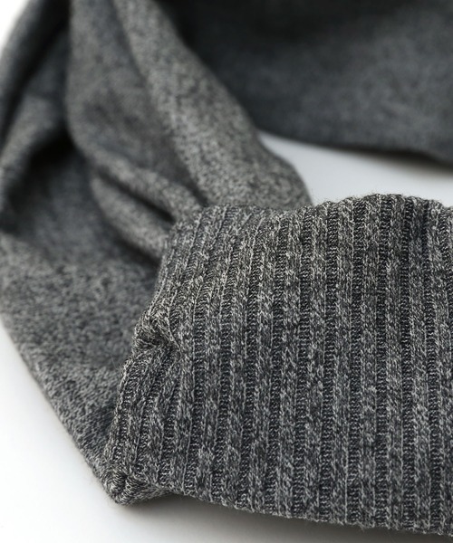 colleca la（コレカラ）の「リブと無地のボリュームクロスターバン（ヘアバンド・レディース・ブラック/ベージュ/チャコールグレー・ﾌﾘ-）」の7枚目の写真