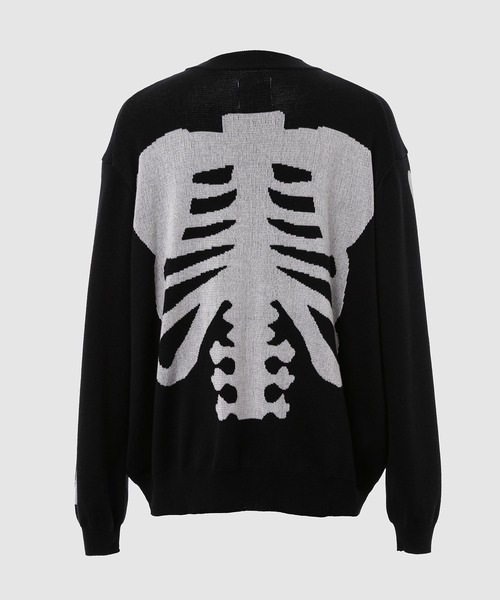 TAKAHIROMIYASHITATheSoloIst.（タカヒロミヤシタザソロイスト）の「crew neck sweater.(bone)（ニット/セーター・メンズ・ブラック×ブラック/ブラック×ホワイト・48/46/44）」の3枚目の写真