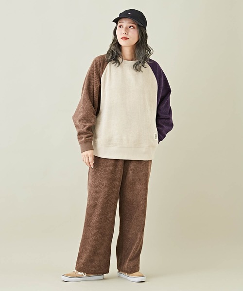 CUBE SUGAR(キューブシュガー)の「コーデュロイワイドストレートパンツ(その他パンツ・レディース・ブラウン/ナチュラル/ヘザーチャコール/パープル・M)」の13枚目の写真