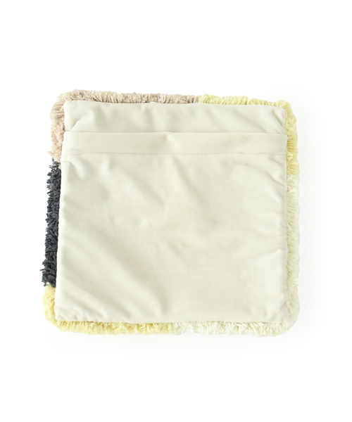 journal standard Furniture （ジャーナルスタンダードファニチャー）の「PICFAIR CUSHION　ピクフェアクッション 27cm　中材込み（クッション/クッションカバー・レディース・ネイビー/イエロー・FREE）」の13枚目の写真