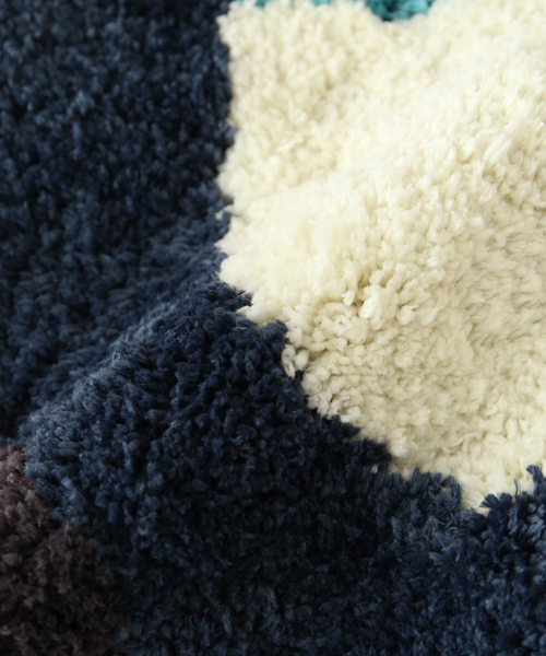 journal standard Furniture （ジャーナルスタンダードファニチャー）の「PICFAIR CUSHION　ピクフェアクッション 27cm　中材込み（クッション/クッションカバー・レディース・ネイビー/イエロー・FREE）」の14枚目の写真