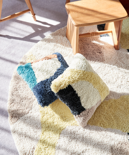 journal standard Furniture （ジャーナルスタンダードファニチャー）の「PICFAIR CUSHION　ピクフェアクッション 27cm　中材込み（クッション/クッションカバー・レディース・ネイビー/イエロー・FREE）」の22枚目の写真