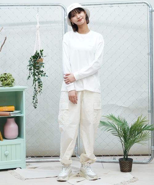 ELEMENT(エレメント)の「ELEMENT/エレメント カーゴパンツ 2WAY ドロスト ワイドパンツ BE023-713(カーゴパンツ・レディース・オフホワイト/ブラック・FREE)」の8枚目の写真