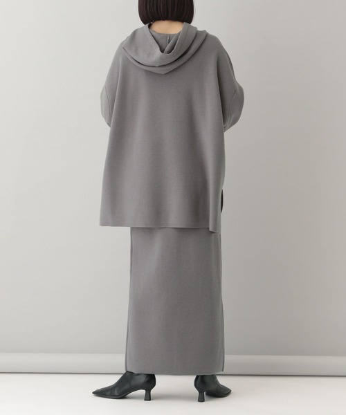 e/rm(イーアールエム)の「【e/rm】ハーフミラノフーディ(パーカー・レディース・ライトベージュ/チャコールグレー・FREE)」の10枚目の写真