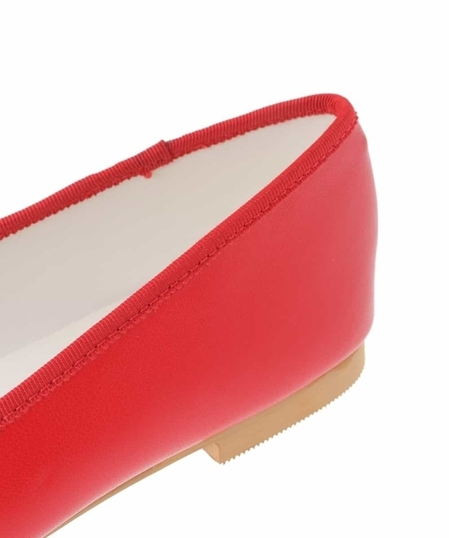 a.v.v（アーヴェヴェ）の「スクエアトゥバレエシューズ（バレエシューズ・レディース・レッド/シルバー・22.5/23.5/24.5）」の21枚目の写真