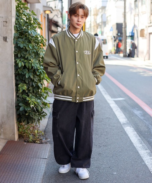 SPINNS（スピンズ）の「【ユニセックスで着用可能】ラインリブナイロンスタジャン（スタジャン・メンズ・ブラック/グレー/カーキ・ONESIZE）」の9枚目の写真