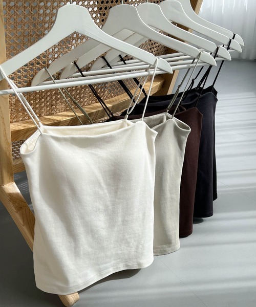 andme(アンドミー)の「【新色追加】コットンスムースカップ付きキャミソール(キャミソール・レディース・チャコールグレー/ブラウン/キナリ/ブラック/セージグリーン/ベージュ/ネイビー・M)」の22枚目の写真