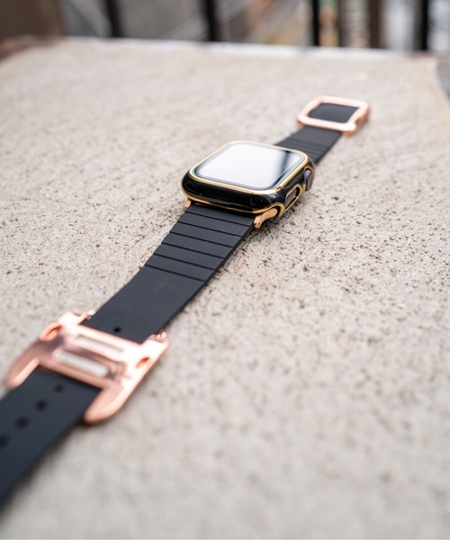 zandy(ズィーアンドワイ)の「zandy ズィーアンドワイ Apple Watch ケース&ベルトセット【ツヤハードケース】 アップルウォッチカバー& マグネットシリコンバンド // set8(デジタル腕時計・レディース・ブラック×ゴールド/グリーン/ブラック×ブラック/ブラック×シルバー/ブラック×レッド/ピンク/ホワイト×ブラック・S/M)」の9枚目の写真