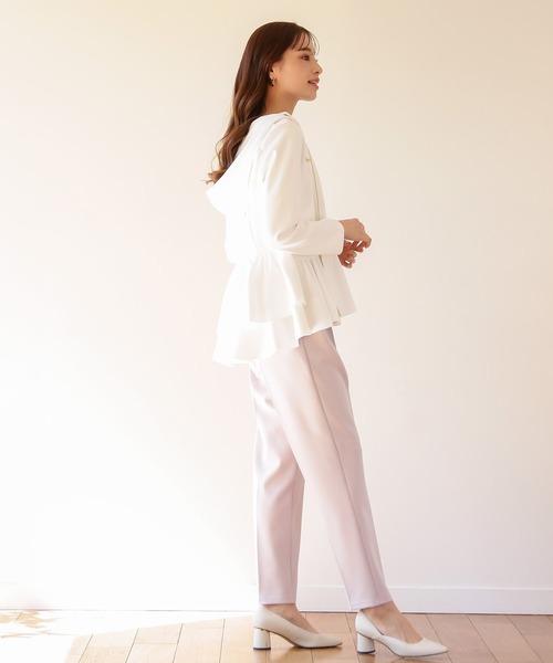 Emilyan（エミリアン）の「更に快適になった！無敵のフリルパーカー【UVカット98％！接触冷感！洗濯機OK♪全方位ストレッチ♪】つやポンチ・ティアードフリルパーカー（パーカー・レディース・オフホワイト/ネイビー/グレイッシュベージュ/ブラック・M/L/S）」の17枚目の写真