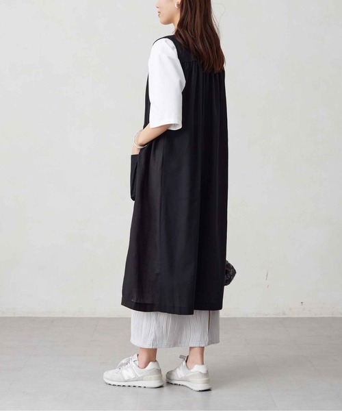 Chez toi(シェトワ)の「リネン×シアー切替ドロストジレコート(ベスト・レディース・ベージュ/オフホワイト/ブラック・FREE)」の9枚目の写真