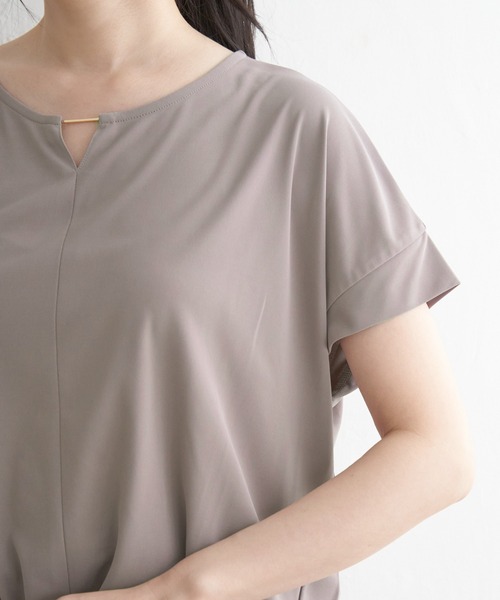 IKKA LOUNGE（イッカラウンジ）の「【セットアップ対応】GOKU楽さらっとリラックスプルオーバー（Tシャツ/カットソー・レディース・ブラック/その他1/ベージュ・M/L/S）」の8枚目の写真
