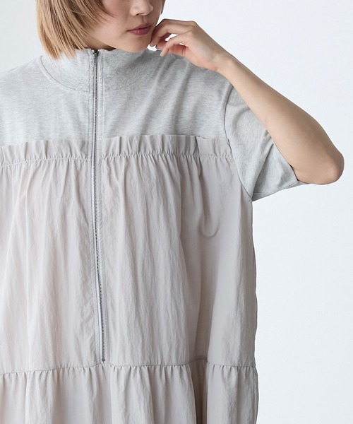 forksy.(フォルクシー)の「【forksy.】ハーフジップドッキングティアード半袖ワンピース(ワンピース・レディース・オートミール/ネイビー/スミクロ/ライトブルー/グレー・FREE)」の13枚目の写真