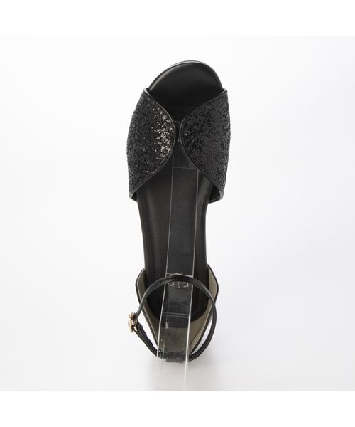 Fin（フィン）の「バタフライストラップサンダル【低反発スポンジ入り】（サンダル・レディース・ブラック/ブラック系その他/シルバー/パープル/ベージュ・LL/S/M/L）」の7枚目の写真