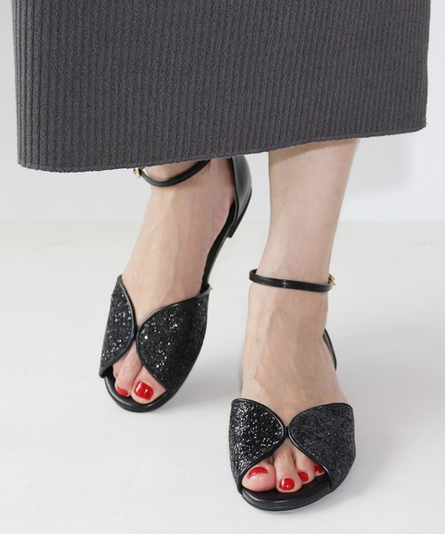 Fin（フィン）の「バタフライストラップサンダル【低反発スポンジ入り】（サンダル・レディース・ブラック/ブラック系その他/シルバー/パープル/ベージュ・LL/S/M/L）」の15枚目の写真