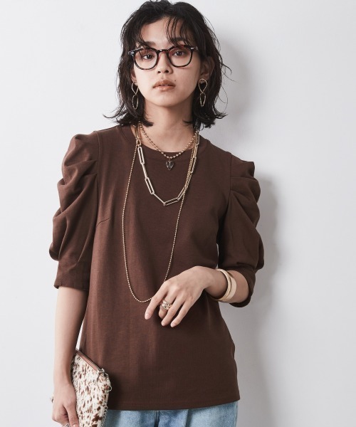 CHIC STYLE(シックスタイル)の「<大きいサイズ>綿100%パフスリーブカットソー シックスタイル(Tシャツ/カットソー・レディース・ブラウン/ブラック・5L/4L/3L/LL/L)」の1枚目の写真