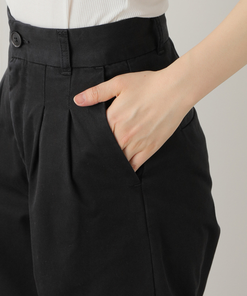 Carhartt WIP（カーハートダブリューアイピー）の「W' LEOLA PANT │ Carhartt WIP（スラックス・レディース・ベージュ/ブラック・25/24/26）」の18枚目の写真