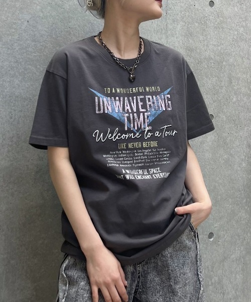 PAGEBOY（ページボーイ）の「アソートグラフィックルーズT（Tシャツ/カットソー・レディース・チャコールグレー/ブラック/アイボリー系1/オフホワイト/ブルー/アイボリー/グリーン/ベージュ/オレンジ・FREE）」の5枚目の写真