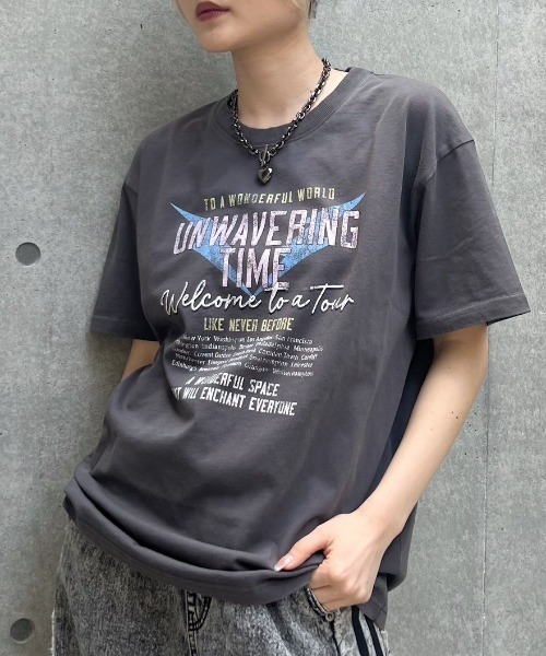 PAGEBOY（ページボーイ）の「アソートグラフィックルーズT（Tシャツ/カットソー・レディース・チャコールグレー/ブラック/アイボリー系1/オフホワイト/ブルー/アイボリー/グリーン/ベージュ/オレンジ・FREE）」の11枚目の写真