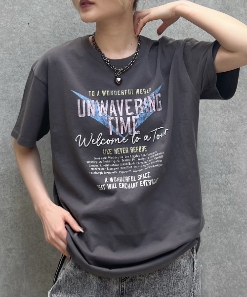 PAGEBOY（ページボーイ）の「アソートグラフィックルーズT（Tシャツ/カットソー・レディース・チャコールグレー/ブラック/アイボリー系1/オフホワイト/ブルー/アイボリー/グリーン/ベージュ/オレンジ・FREE）」の10枚目の写真