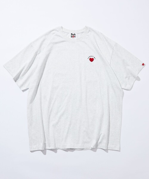 FREAK'S STORE（フリークスストア）の「Kurt Wu/カート ウー 風船ハートロゴ バックプリントTEE/リラックスフィット（Tシャツ/カットソー・メンズ・ホワイト/グレー/ブラック・MEDIUM/LARGE/X-LARGE）」の11枚目の写真