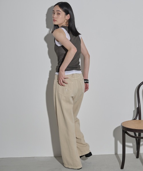 MERLOT(メルロー)の「タックペイントデニムパンツ(デニムパンツ・レディース・ベージュ/ピンク・FREE)」の7枚目の写真
