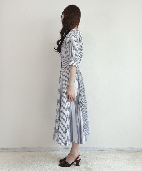 an another angelus（アンアナザーアンジェラス）の「ランダムストライプ開衿シャツワンピース/ananotherangelus（シャツワンピース・レディース・ホワイト×ブラック/ホワイト×ブルー・FREE）」の14枚目の写真
