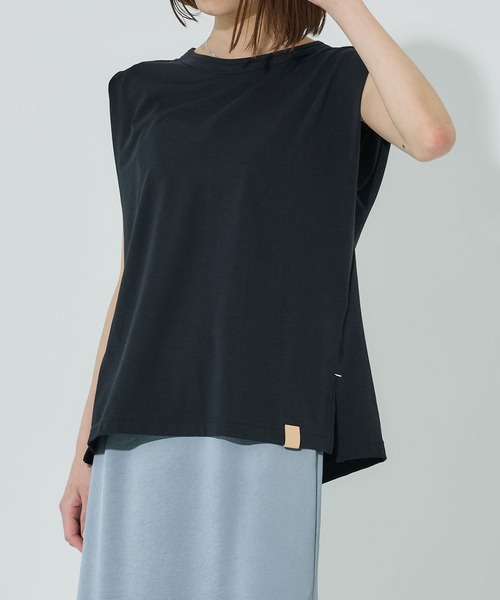 PUBLIC TOKYO（パブリックトウキョウ）の「タックショルダーリラックスTEE（Tシャツ/カットソー・レディース・ホワイト/ピンク/ブラック・FREE）」の11枚目の写真