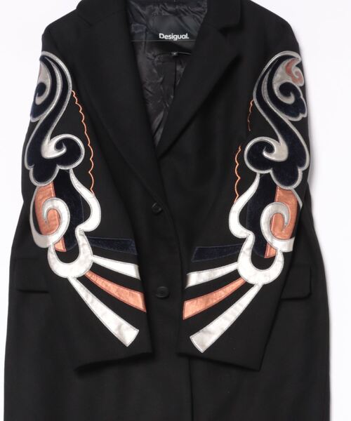 Desigual(デシグアル)の「CRACOVIA オーバーコート(チェスターコート・レディース・ブラック・XS/S/M/L/XL)」の4枚目の写真