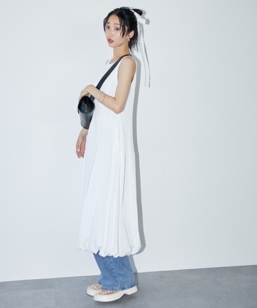 DRWCYS(ドロシーズ)の「バルーンロングワンピ(ワンピース・レディース・ホワイト/ブラック・FREE)」の5枚目の写真