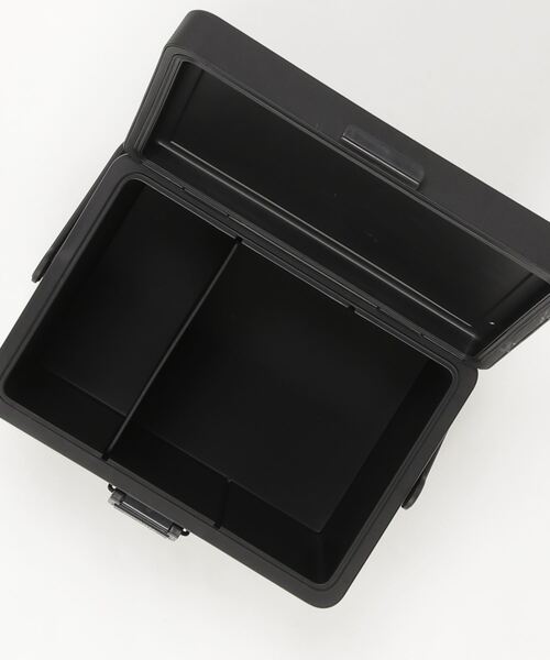 THE MILES（ザ マイルズ）の「POST GENERAL ポストジェネラル THE ICE ERA HARD-SHELL COOLER 12L / アイスエラ ハードシェルクーラー 12L（アウトドアグッズ・メンズ・ブラック・FREE）」の3枚目の写真