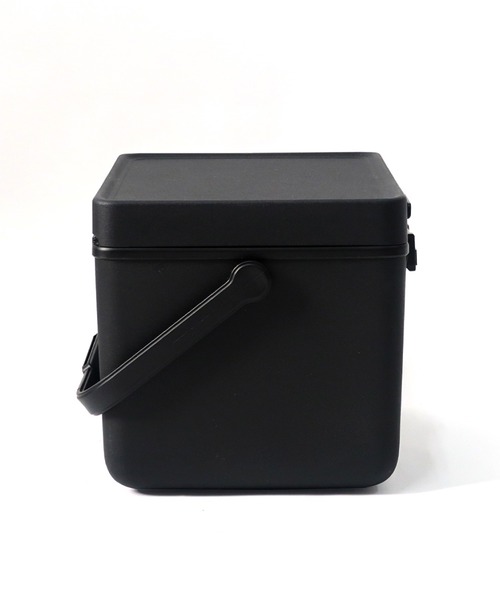 THE MILES（ザ マイルズ）の「POST GENERAL ポストジェネラル THE ICE ERA HARD-SHELL COOLER 12L / アイスエラ ハードシェルクーラー 12L（アウトドアグッズ・メンズ・ブラック・FREE）」の8枚目の写真