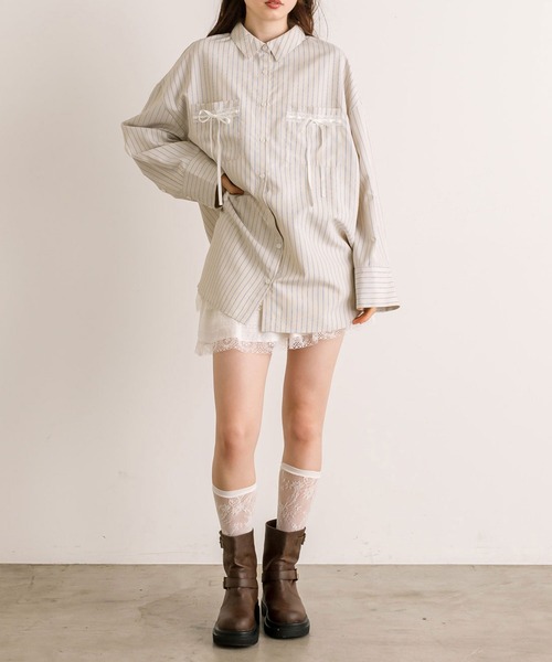 OLIVE des OLIVE（オリーブデオリーブ）の「リボンポケットBIGシャツ（シャツ/ブラウス・レディース・チャコールグレー/ベージュ系その他/グレー系その他/ブルー・FREE）」の10枚目の写真