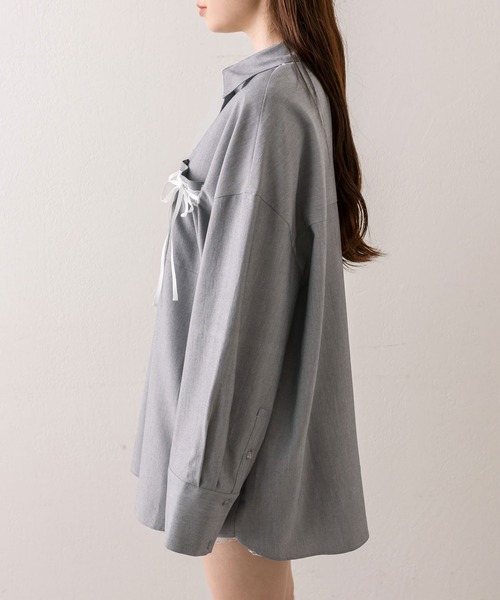 OLIVE des OLIVE（オリーブデオリーブ）の「リボンポケットBIGシャツ（シャツ/ブラウス・レディース・チャコールグレー/ベージュ系その他/グレー系その他/ブルー・FREE）」の22枚目の写真