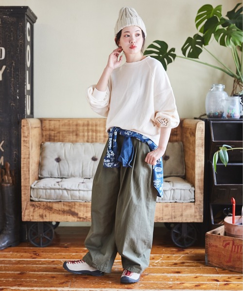 CUBE SUGAR（キューブシュガー）の「ガーゼ裏毛スウェット変形ドルマンプルオーバー（スウェット・レディース・ナチュラル/グリーン系その他/ブラック/グリーン・M）」の6枚目の写真