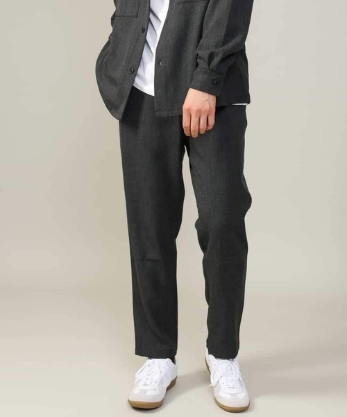 a.v.v（アーヴェヴェ）の「【イージーケア】セミルーズパンツ(セットアップ可) リライトシリーズ1（その他パンツ・メンズ・ライトブラウン/ブラック/チャコールグレー・46/50/48/44）」の2枚目の写真