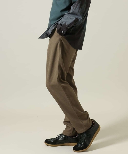 a.v.v（アーヴェヴェ）の「【イージーケア】セミルーズパンツ(セットアップ可) リライトシリーズ1（その他パンツ・メンズ・ライトブラウン/ブラック/チャコールグレー・46/50/48/44）」の3枚目の写真