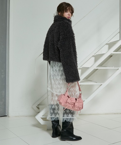 forksy.（フォルクシー）の「【forksy.】プードルファー ジップ配色ハイネックブルゾン（その他アウター・レディース・オリーブ/グレー/オフホワイト/ブルー・FREE）」の5枚目の写真