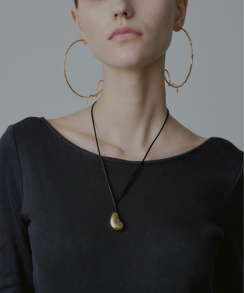 loni（ロニ）の「Nuance Beans Necklace（ネックレス・レディース・ゴールド/シルバー・FREE）」の4枚目の写真