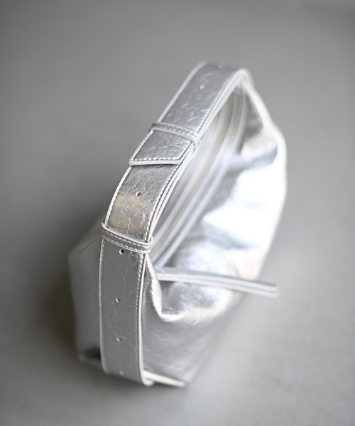 Marient（マリエント）の「シックムードクロスBAG（ショルダーバッグ・レディース・シルバー/オフホワイト/ブラック・FREE）」の22枚目の写真